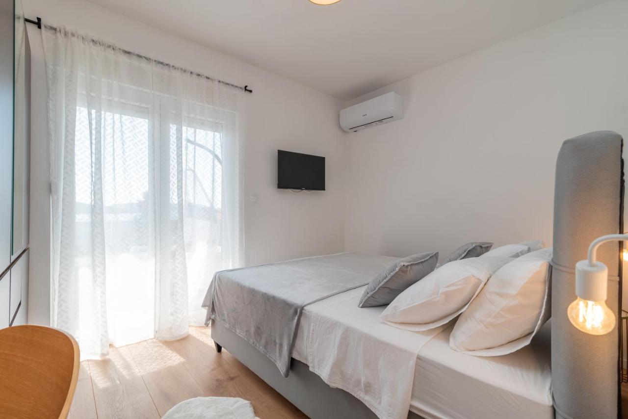 Villa Kuzmanic Trogir Extérieur photo