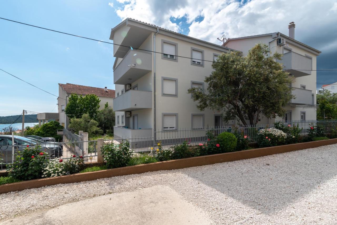 Villa Kuzmanic Trogir Extérieur photo